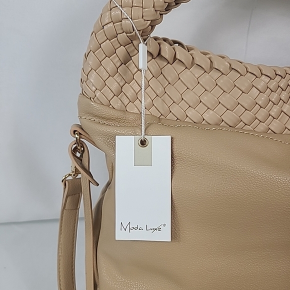 Moda Luxe Crossbody Messenger Vegan Leather Handbag Tan NWT - Picture 2 of 9